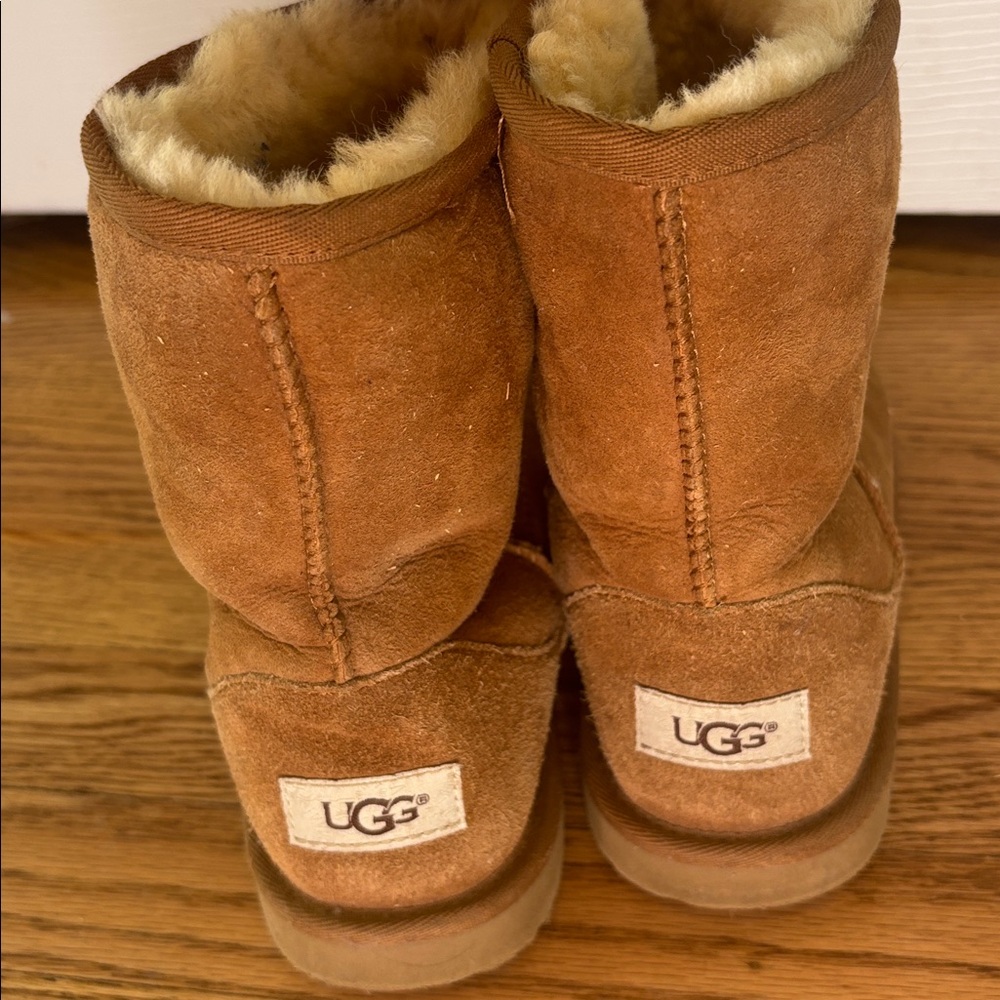 UGG Classic Chestnut Ugg Boots size 6 - Picture 2 of 6